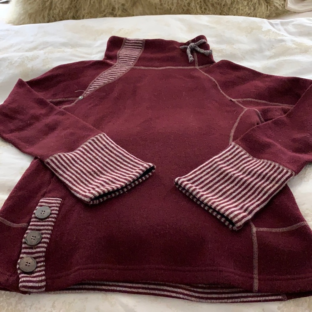 Wool Blend Prana Sweater / Deep Red